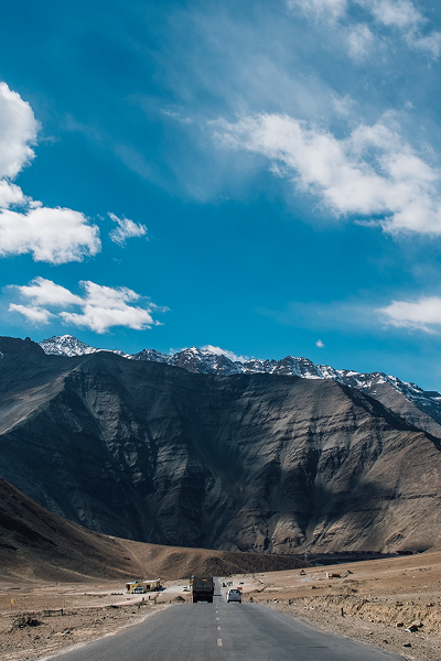magnetic hill mountain blue sky road way leh ladakh india 1